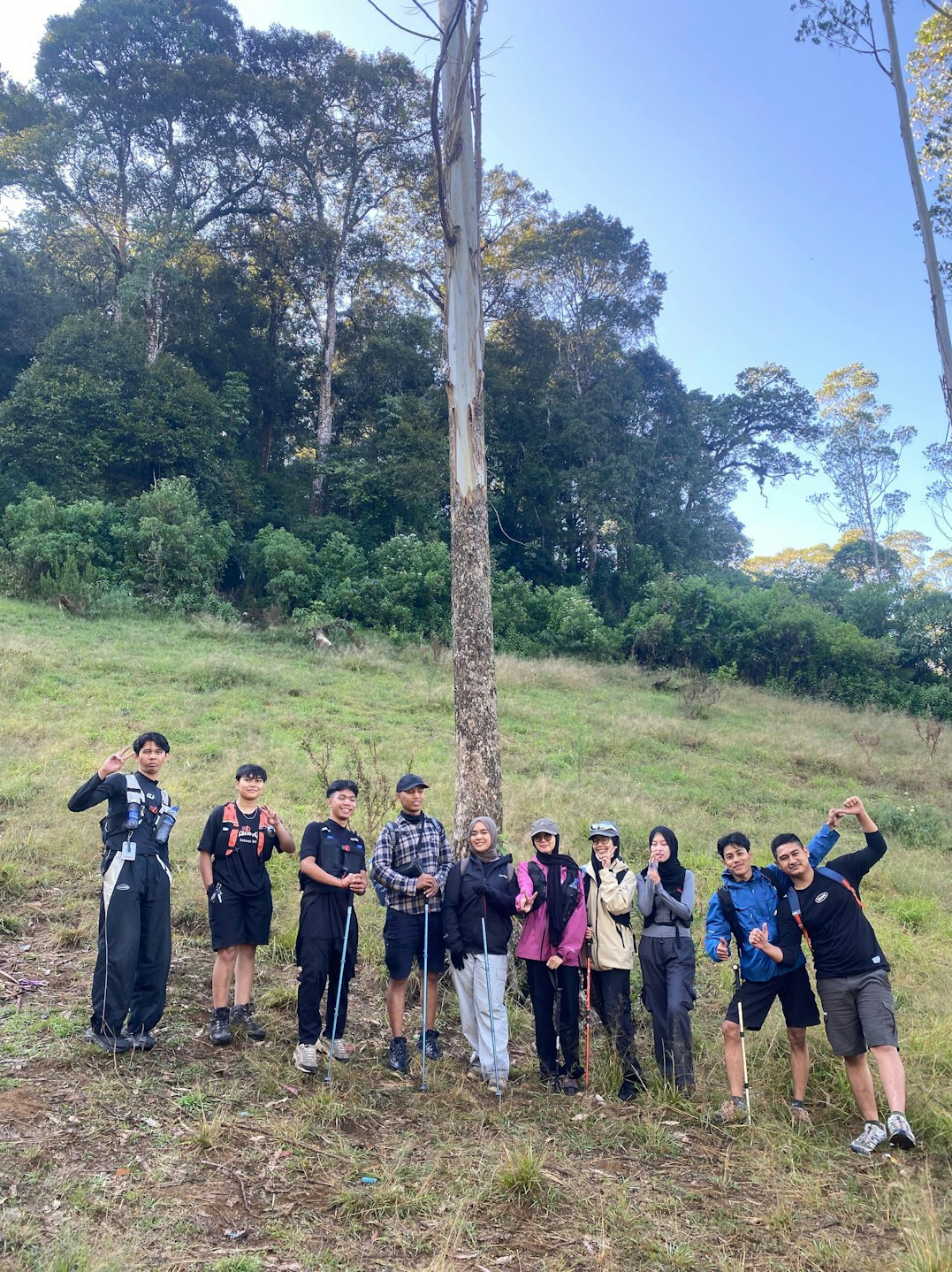 outdoor leadership activity